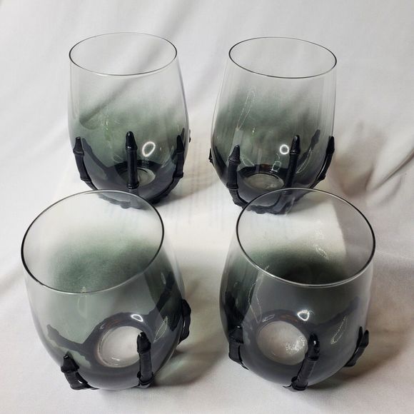Gothic SKELETON Hand Stemless Wine Glasses Smoked Ombre to Black 19 oz NEW Set 4 - Picture 4 of 10